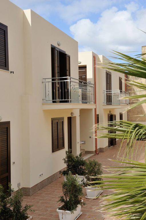 Casa Vacanze Metrosideros San Vito Lo Capo Bagian luar foto